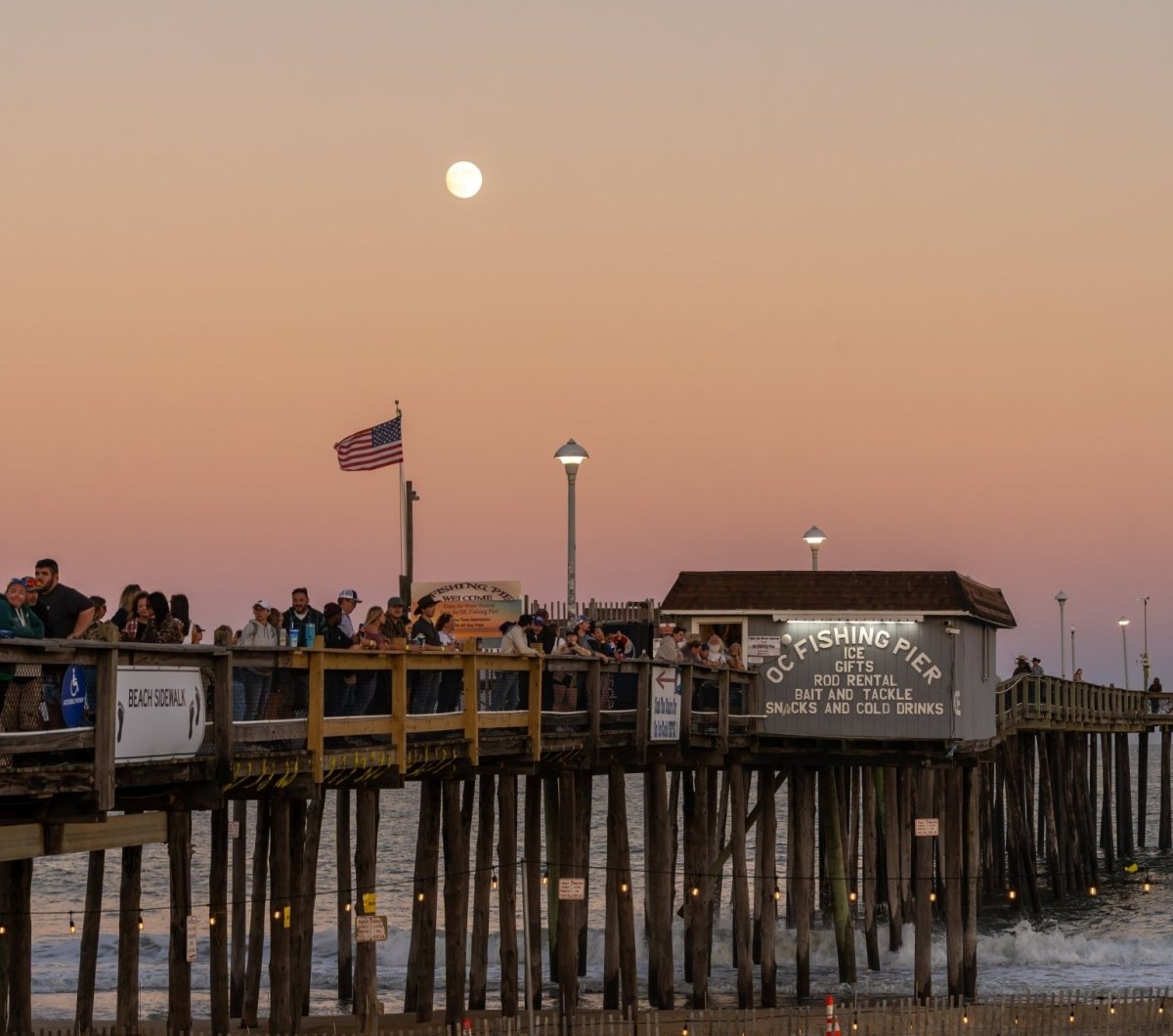 OC Fishing Pier & Sunset OCMD fishing pier during Country Calling